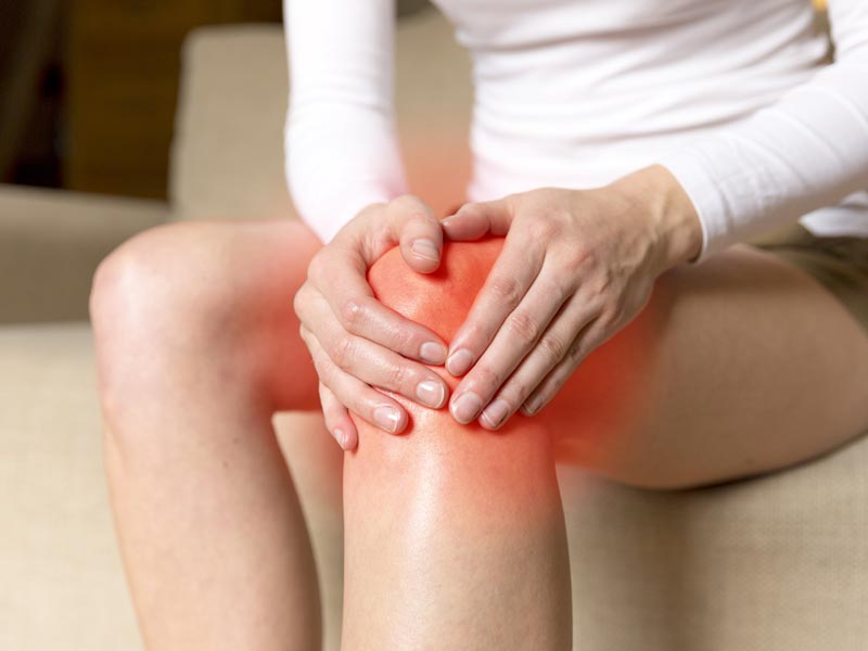 घुटनों में दर्द के लक्षण 